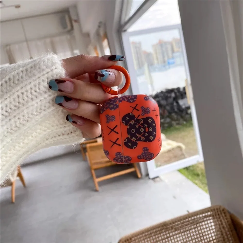 NEW 3D Vintage Pattern Bear AirPods Pro Case